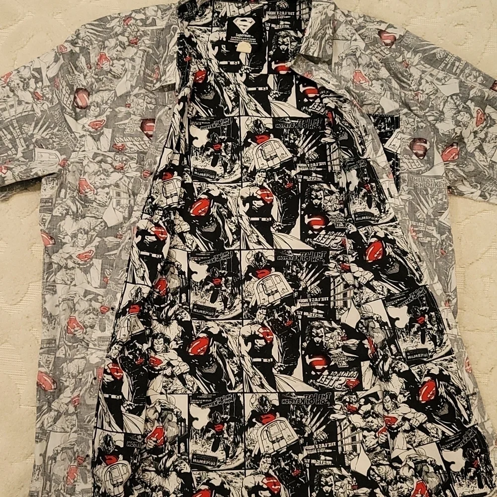 Superman DC Comics reverse-print button-front Hawaiian shirt mens XL - Picture 3 of 4